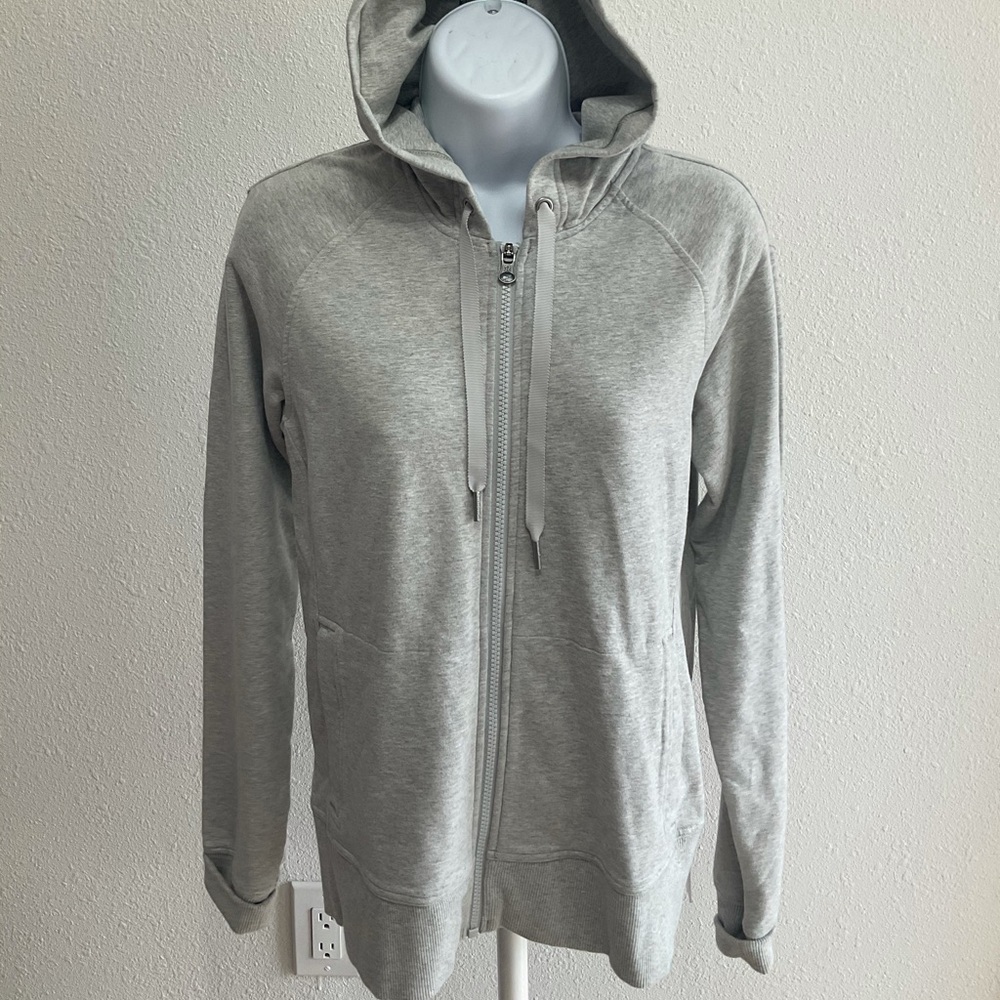 Lululemon jacket size 4 new